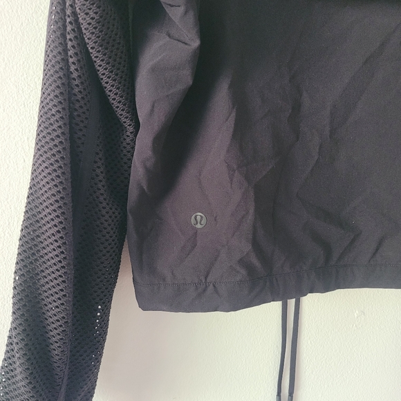 Lululemon Catch‎ a Breeze Pullover Black Size 4 Travel Cropped Mesh Hooded - Picture 8 of 14